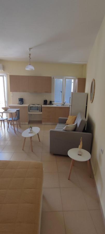 Nicol'S Apartment Ermoupoli Esterno foto