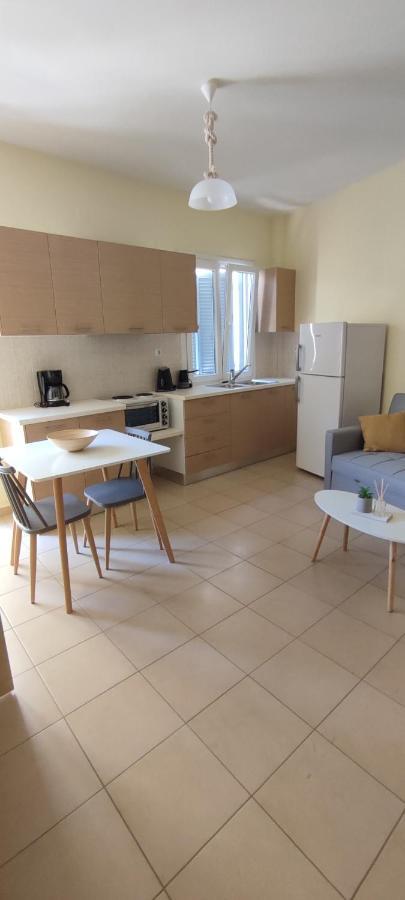 Nicol'S Apartment Ermoupoli Esterno foto